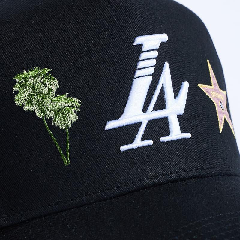 Reference cali snapback in black