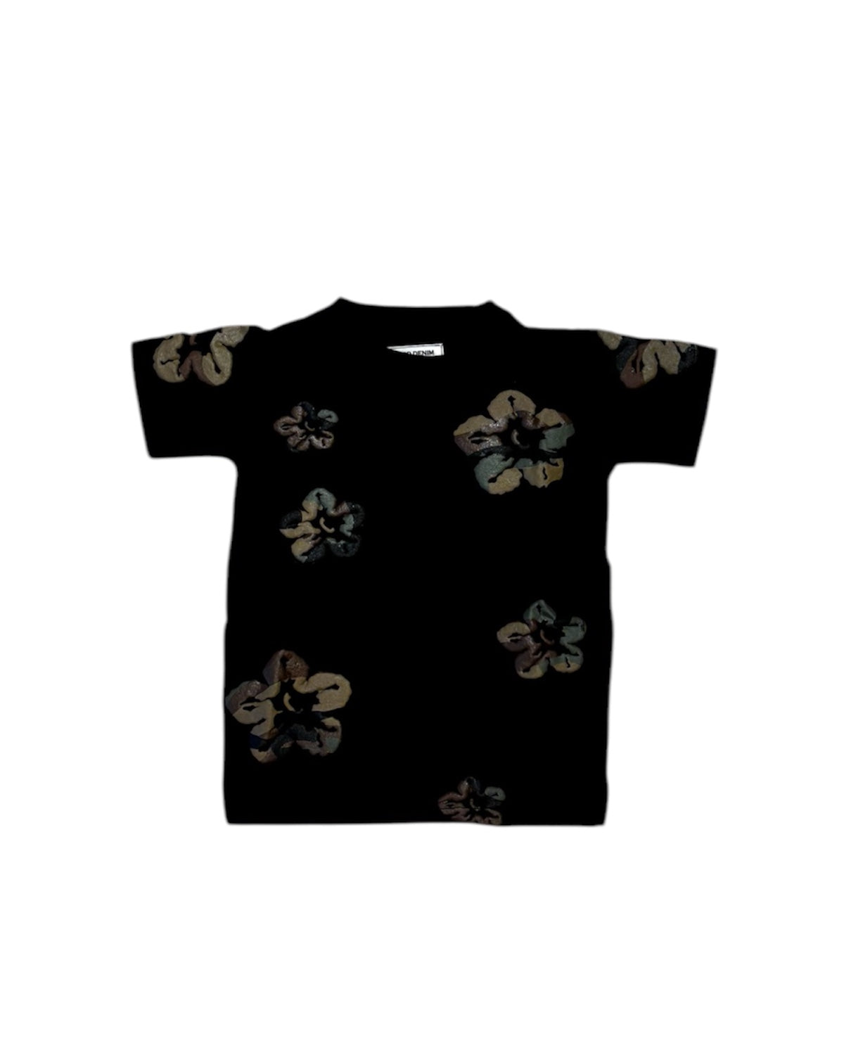 Junior’s Camo Flower Tee In Black Color