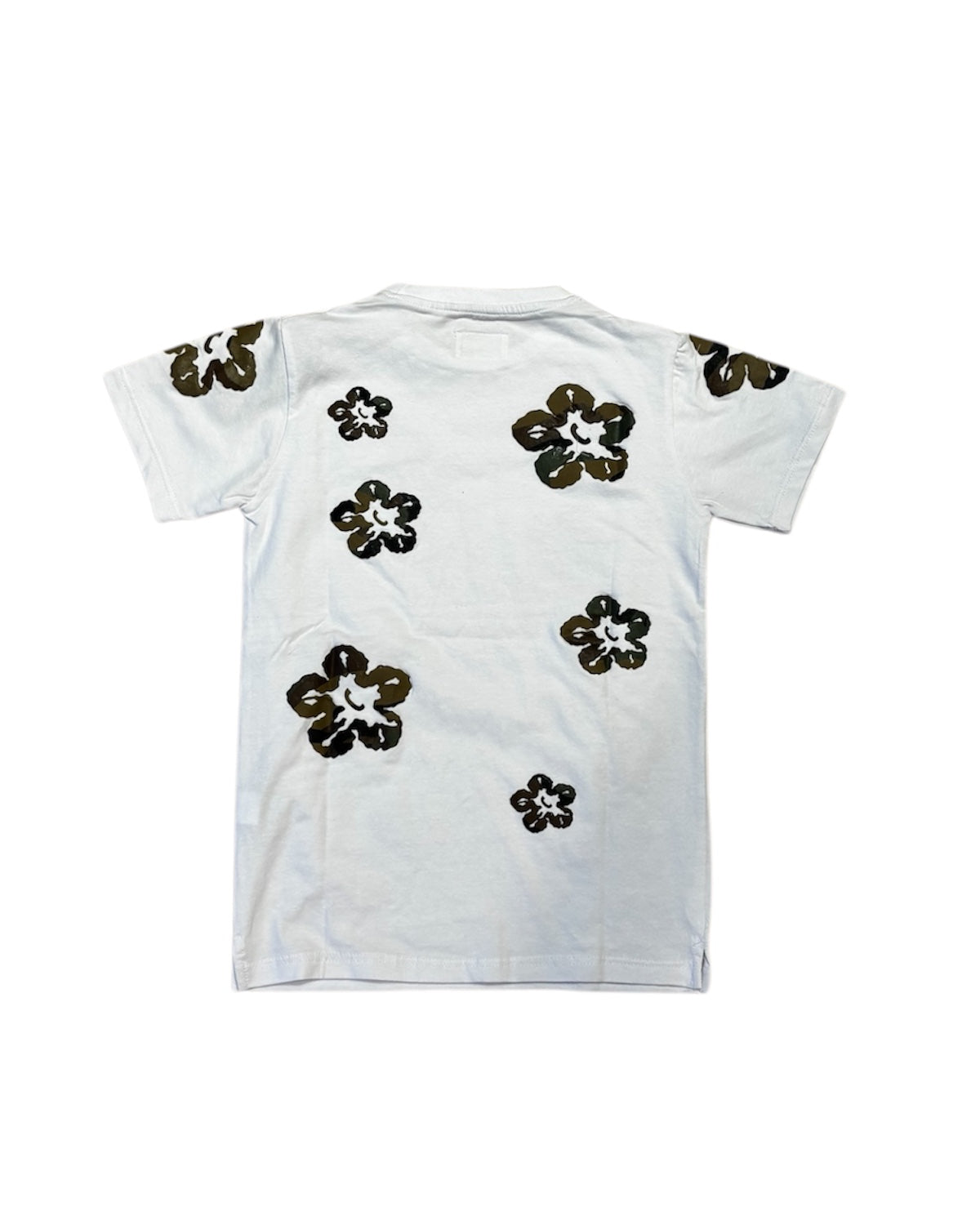 Junior’s Camo Flower Tee In White Color