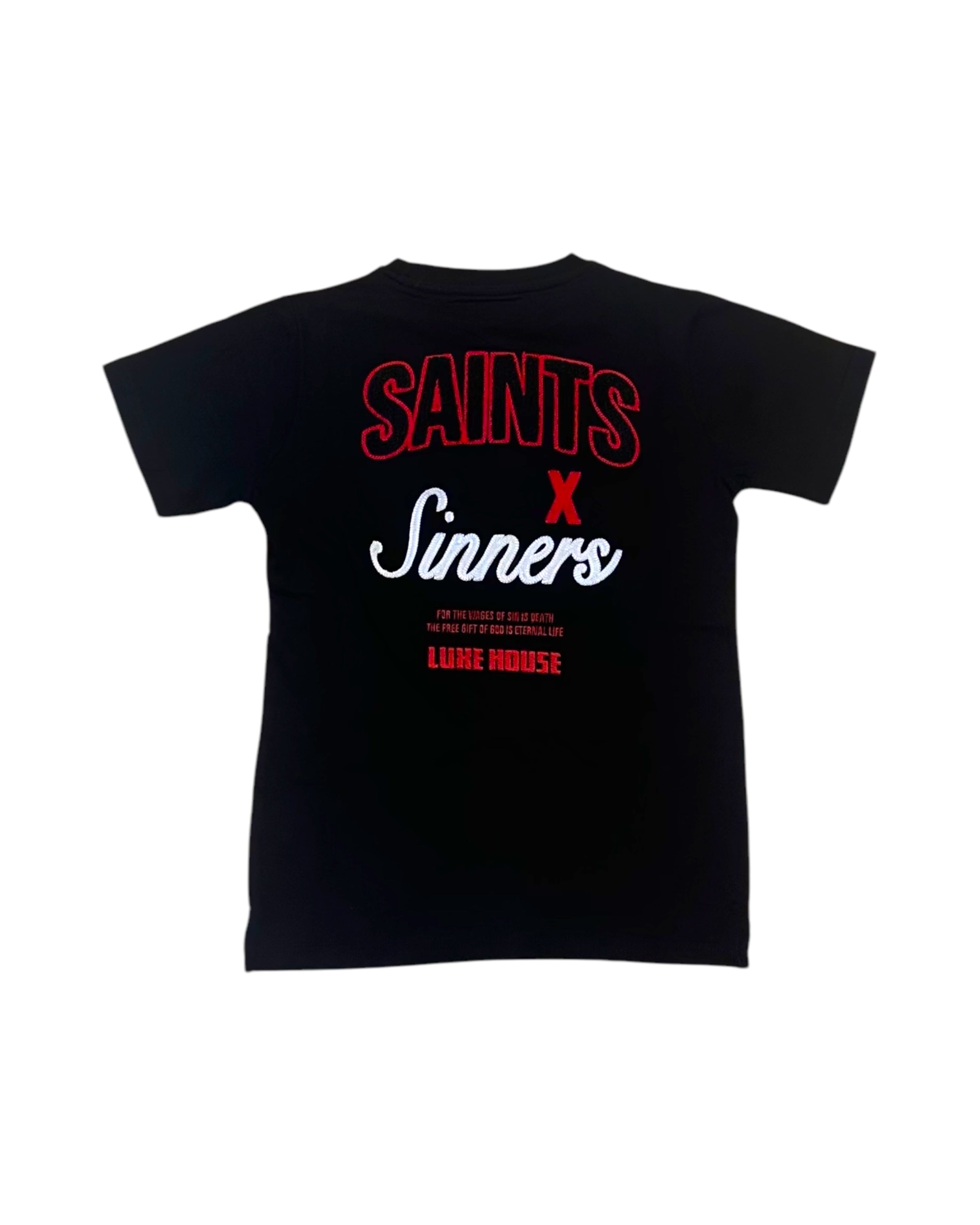 Junior’s Luxe House Tee In black and red