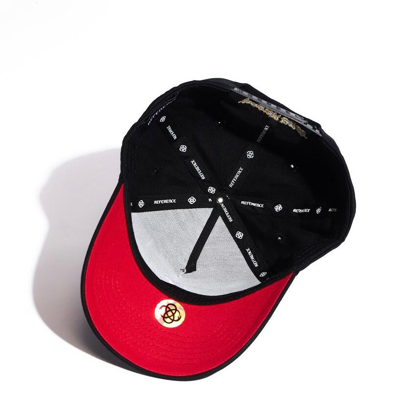reference LA vida SnapBack in black