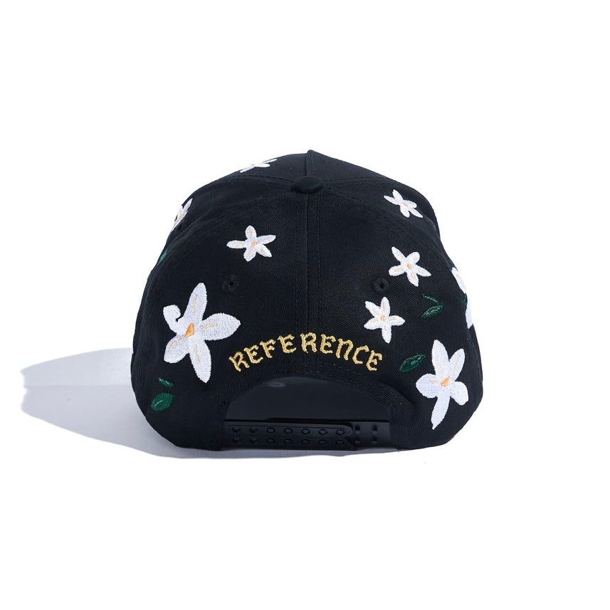 Reference paradise LA floral snapback in black