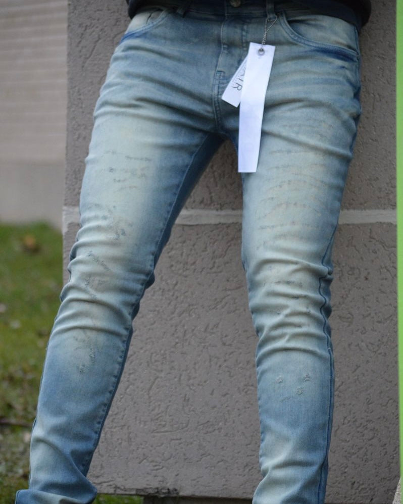 Vintage cat scratch slim jeans in light vintage color