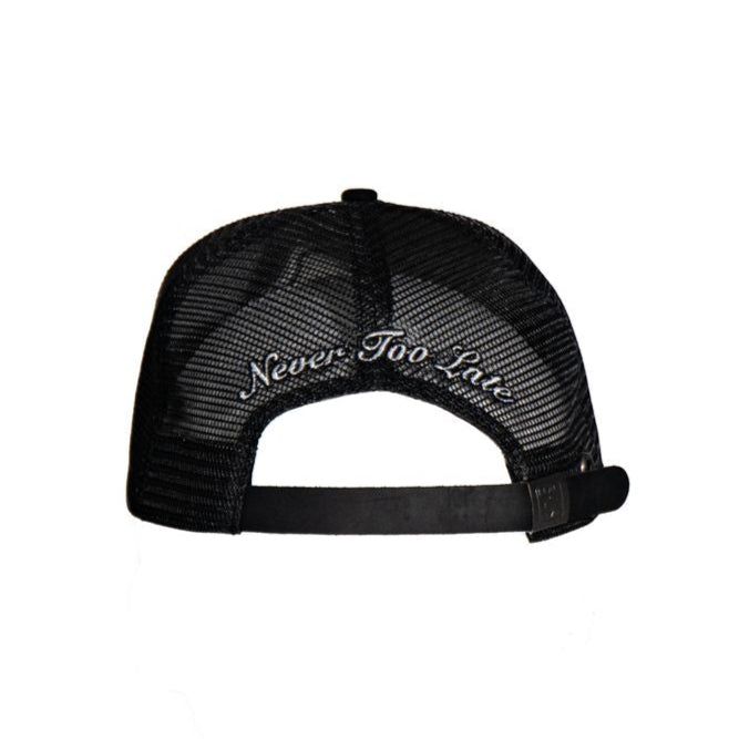 Blac leaf chase your dreams trucker hat in black