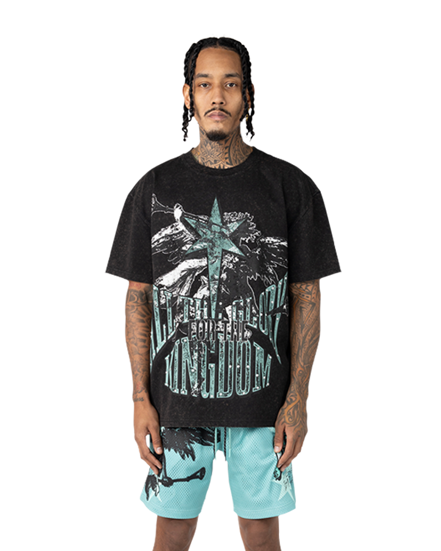 Smoke rise for the kingdom tee in black