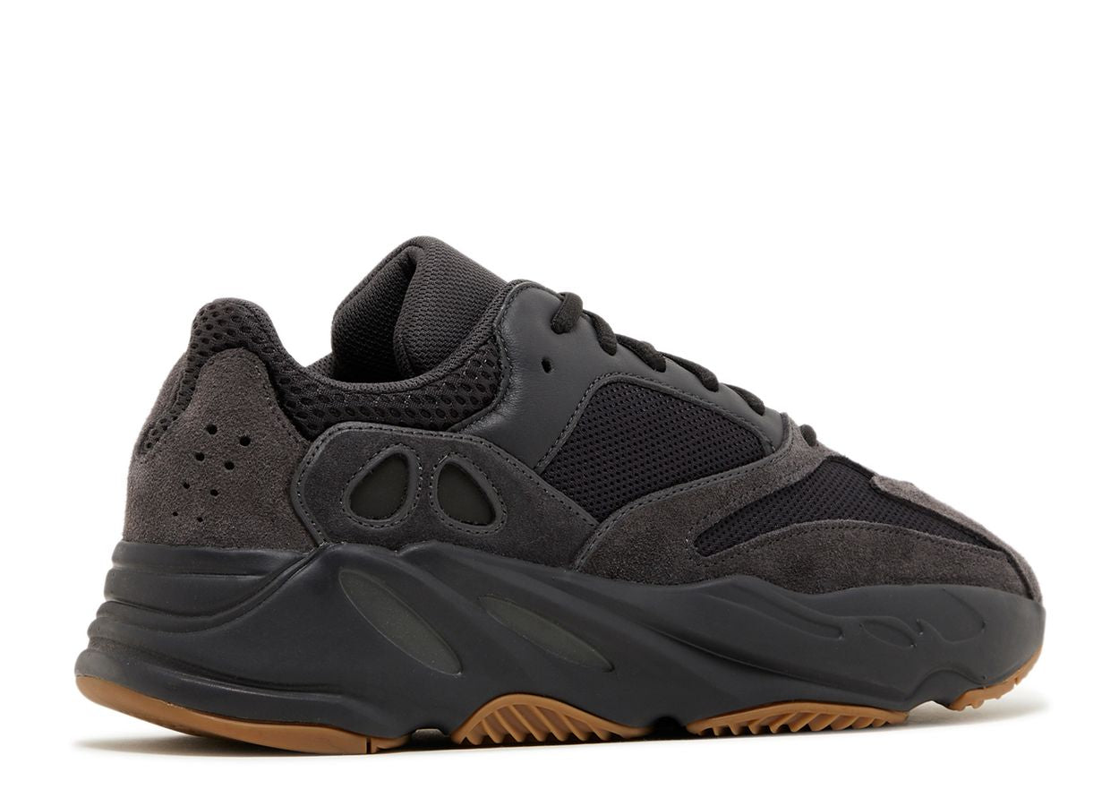 Yeezy 700 Utility Black
