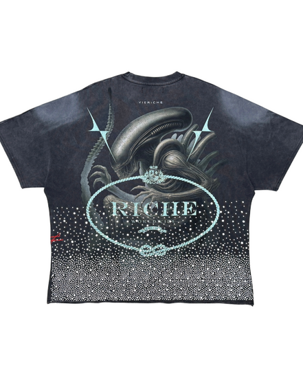 Black t-shirt with alien graphic and 'Riche' text on a white background