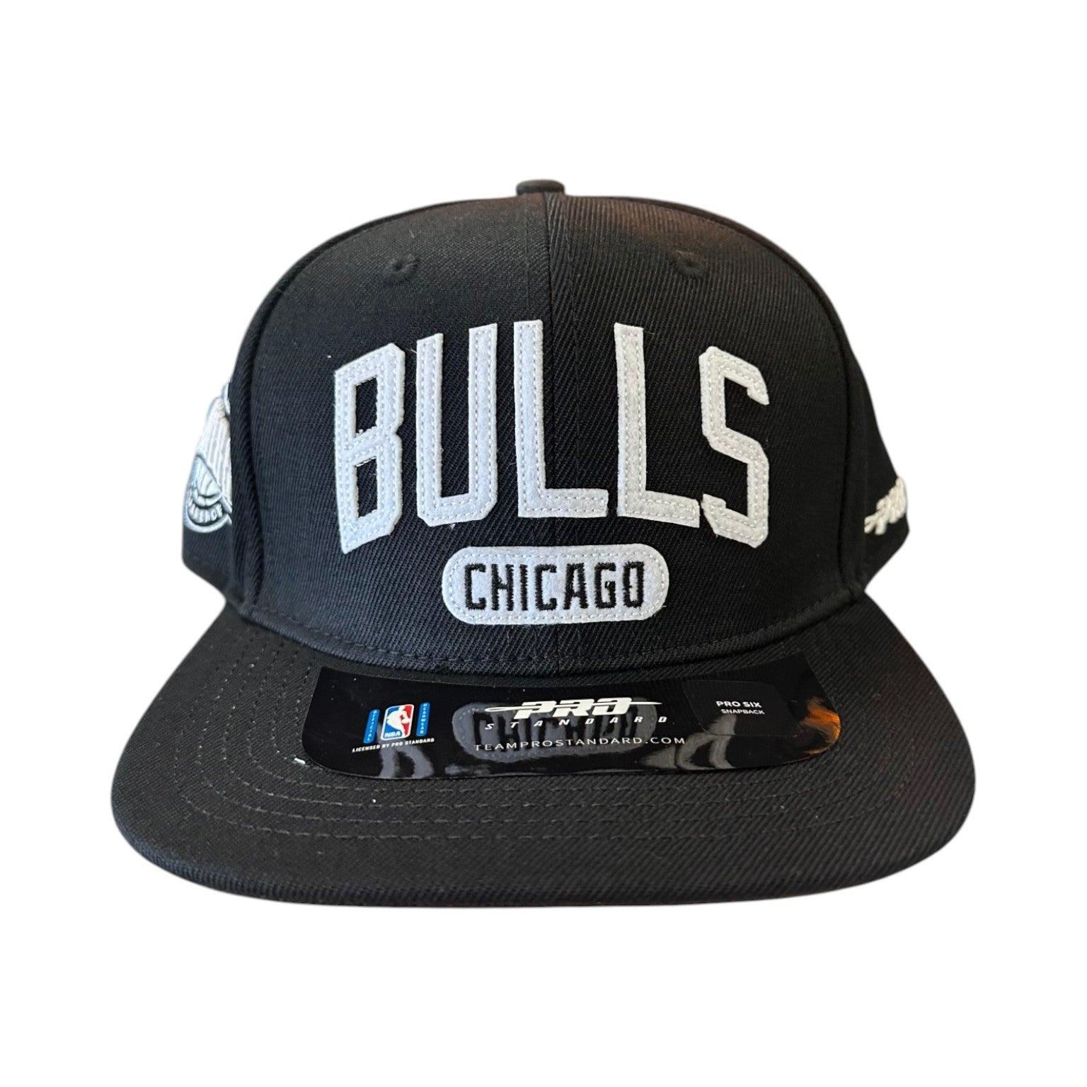 Black cap with 'Bulls Chicago' text on a white background