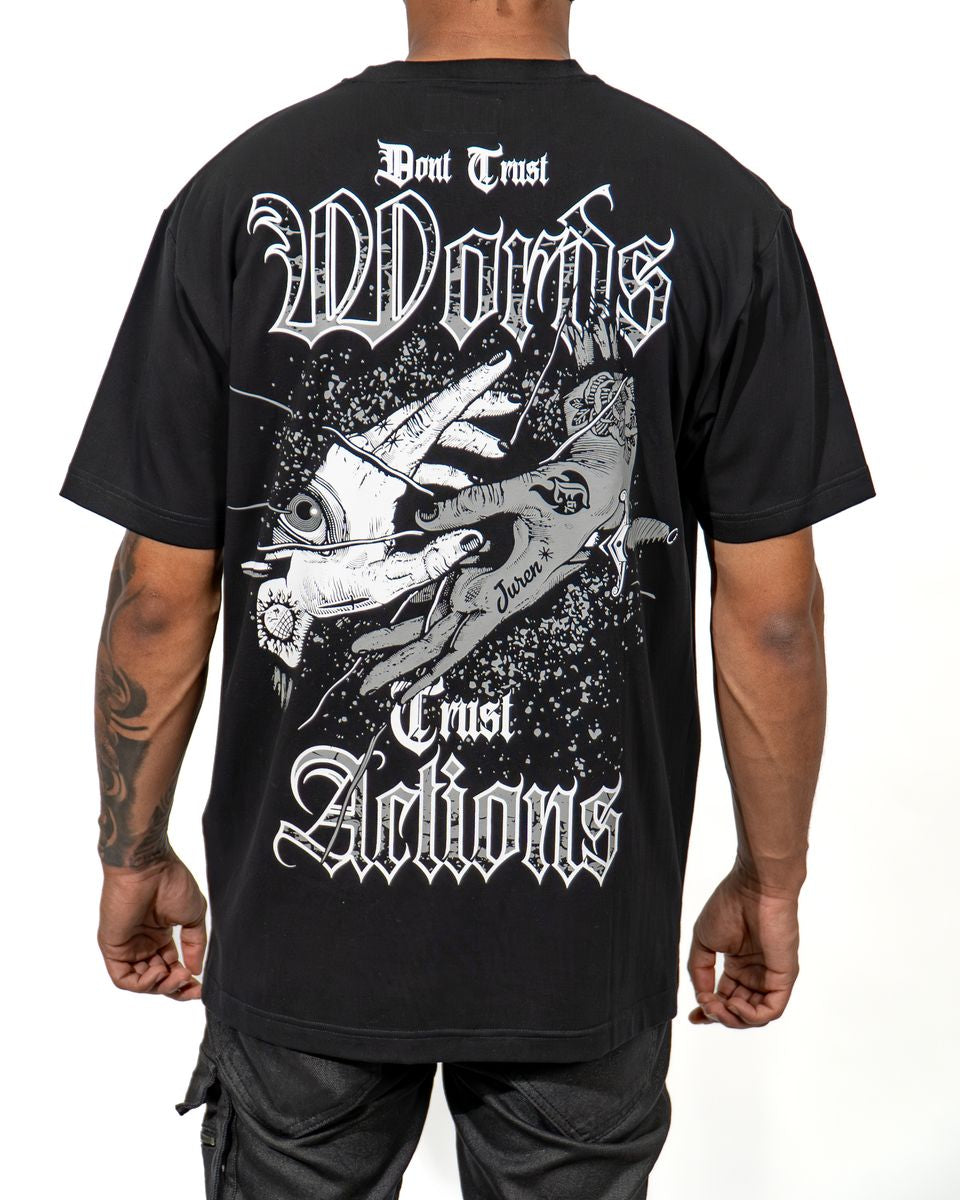 JUREN BRAND DON’T TRUST WORDS TEE IN BLACK 