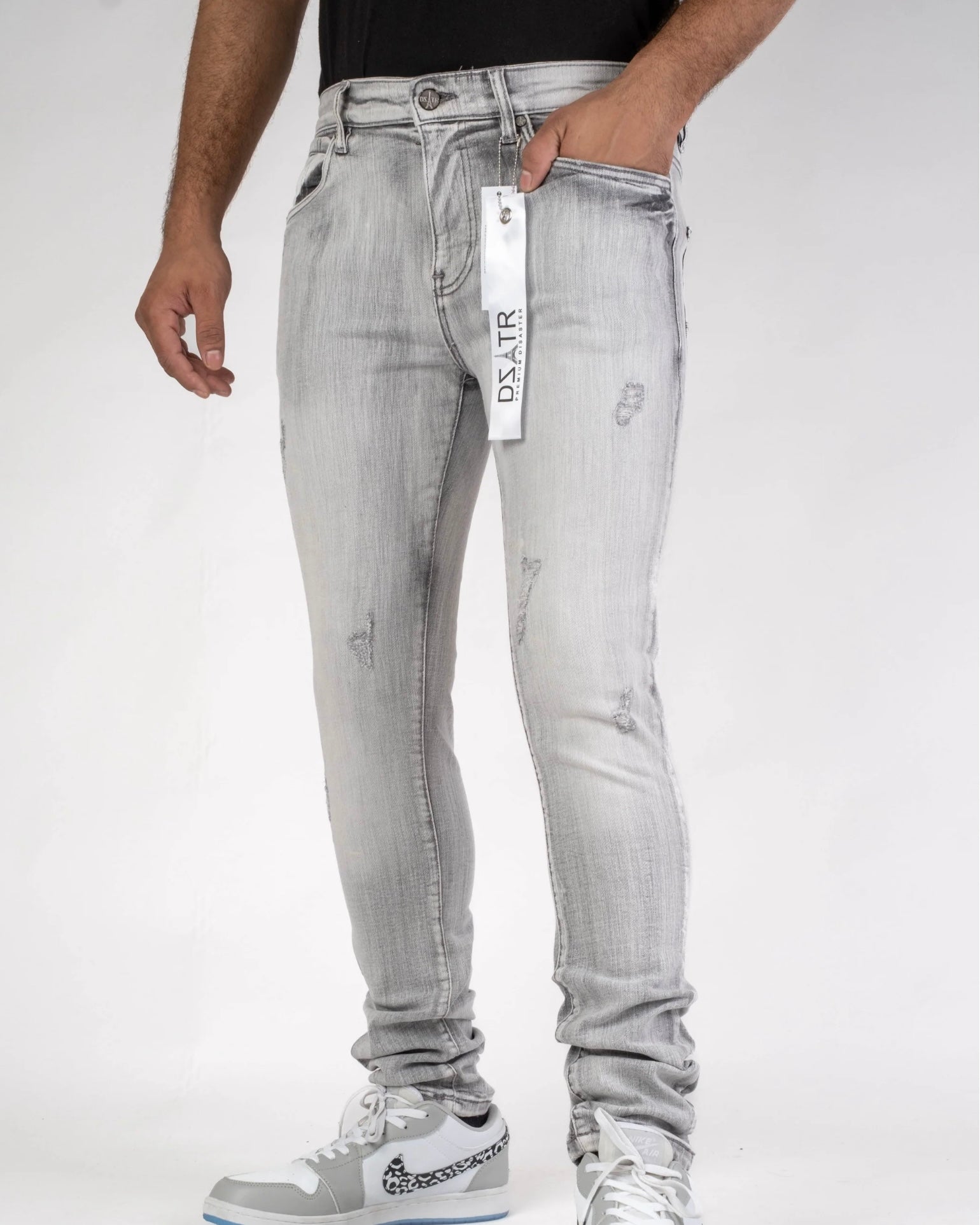 Icey Distressed Slim Jeans DZTR-433