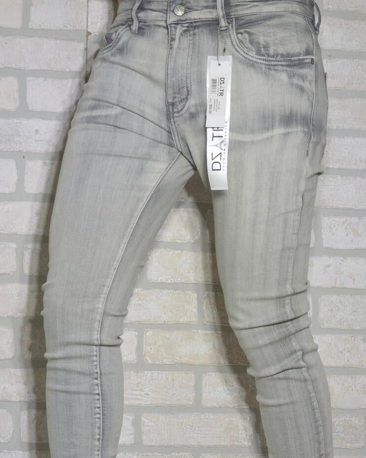 Banana Wash Slim Denim