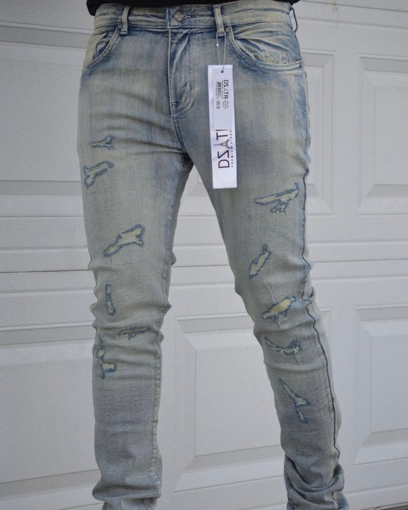 Ice Tint Distressed Jeans