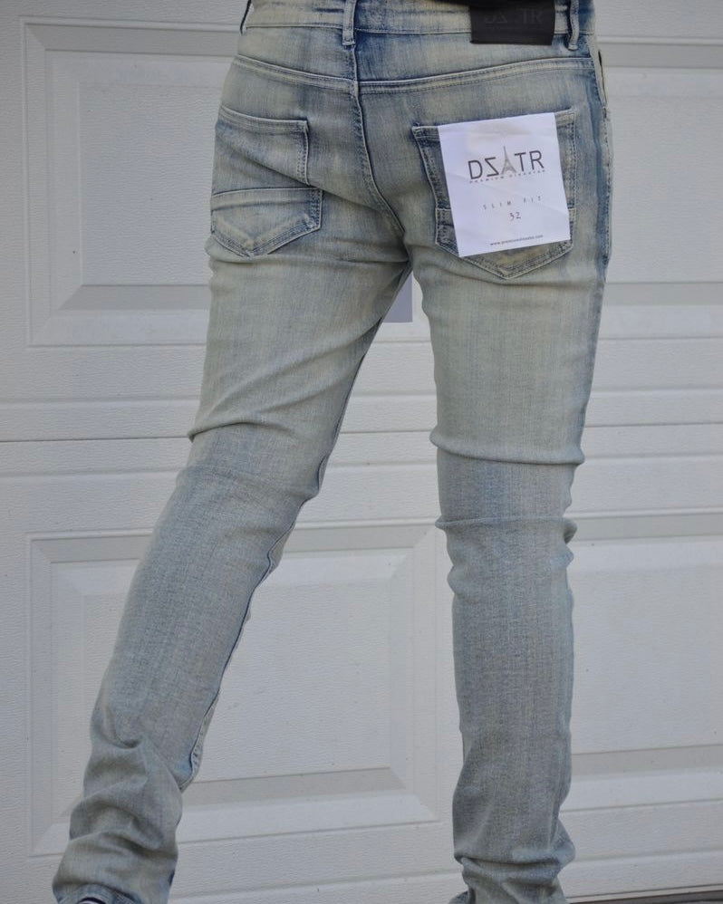 Ice Tint Distressed Jeans