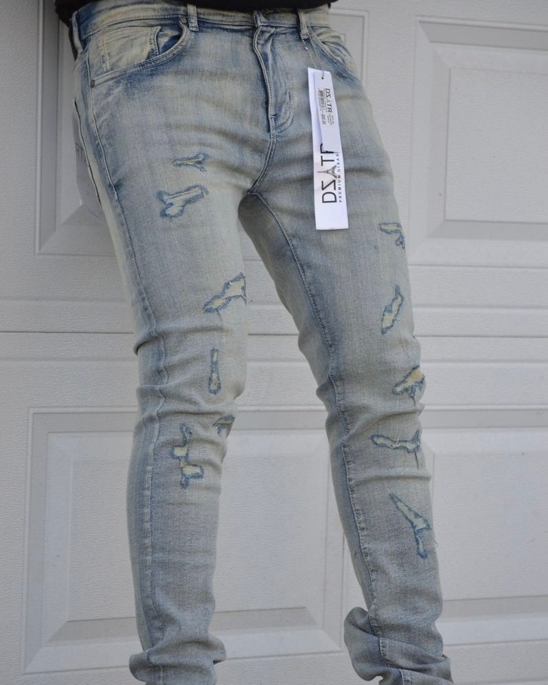 Ice Tint Distressed Jeans