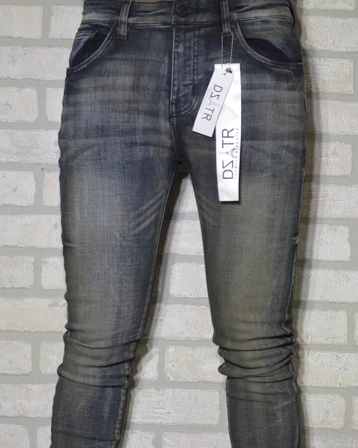 Basic Stretched Washed Denim