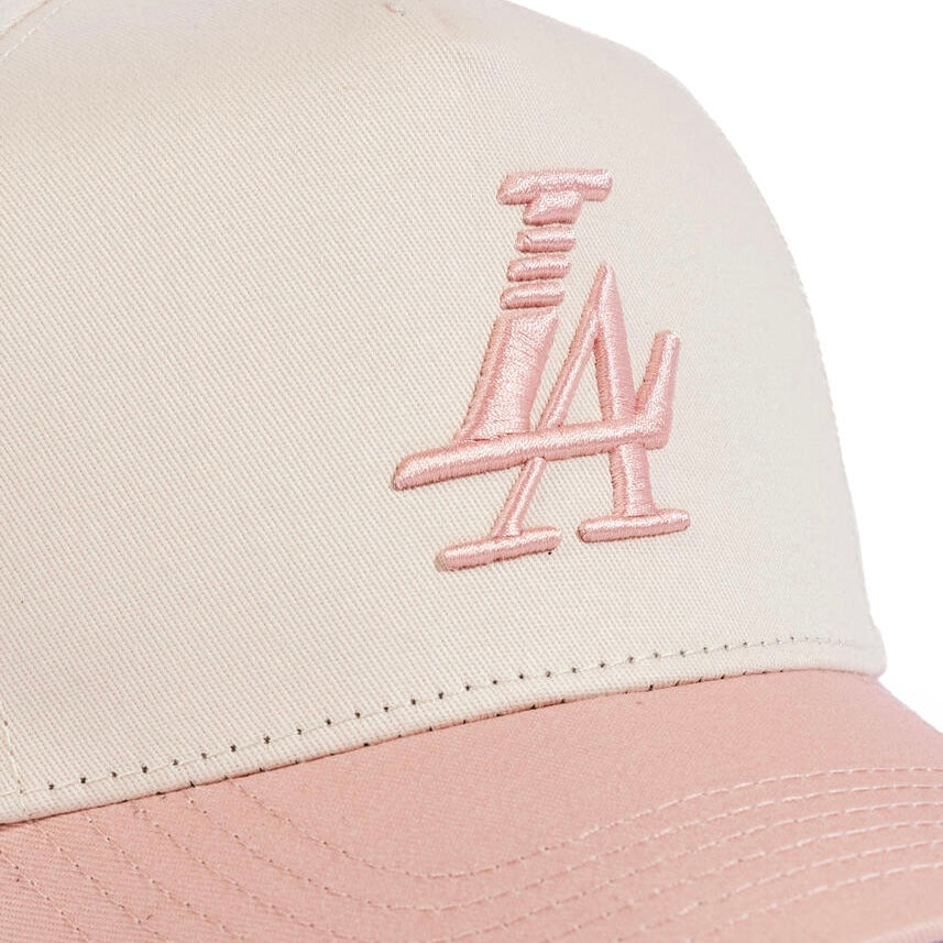 reference paradise LA SnapBack in blush 