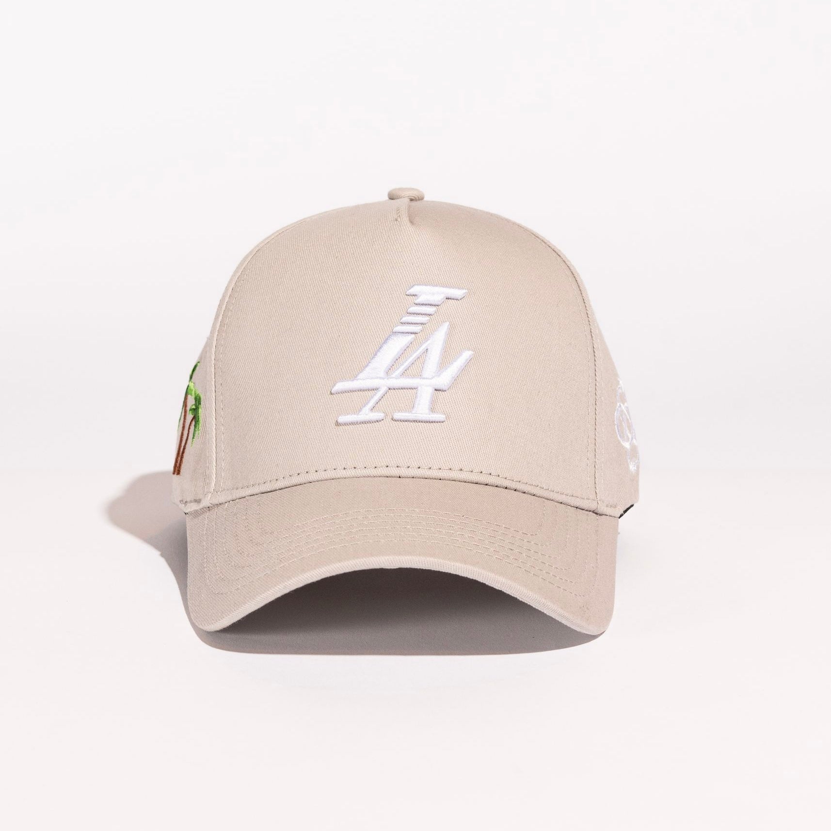 Reference paradise LA SnapBack in tan 